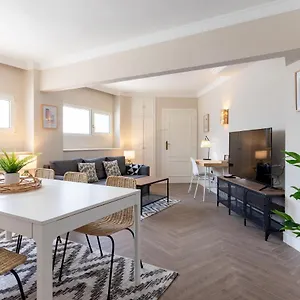 Confortable Piso En Neguri, A 5 Min De La Playa Apartment